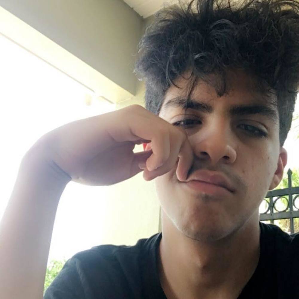 Meet your Posher, Itz